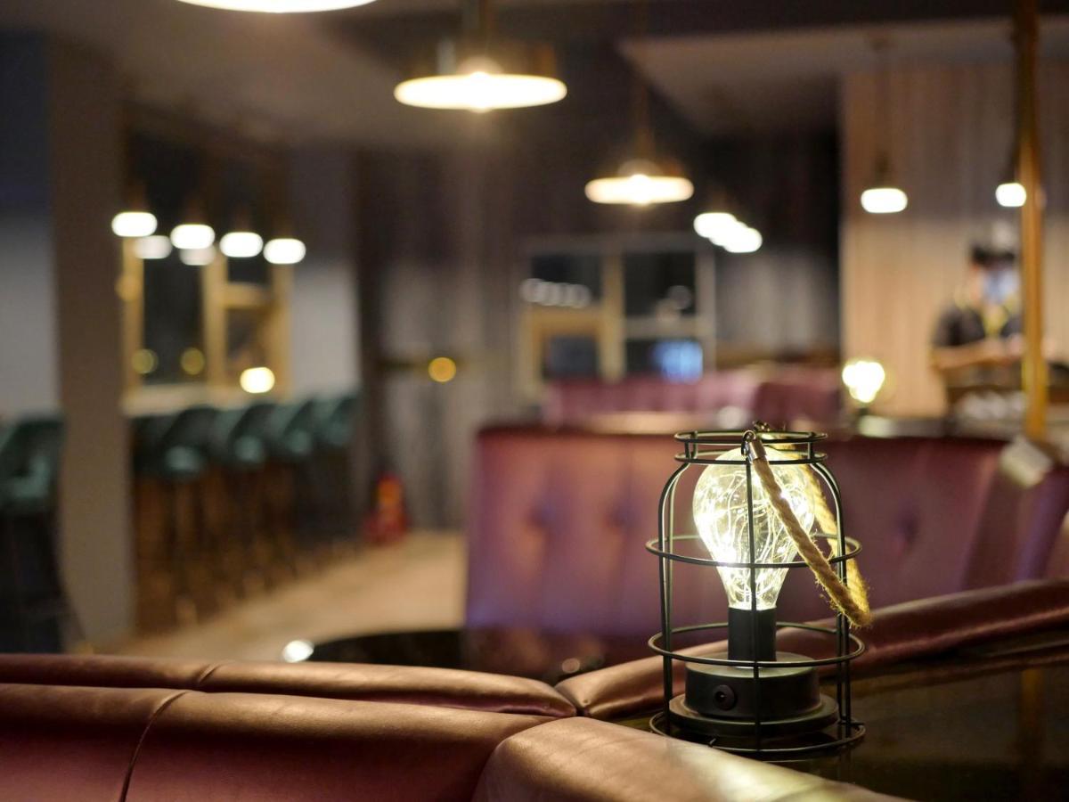 Modern Inn Tajcshung Kültér fotó