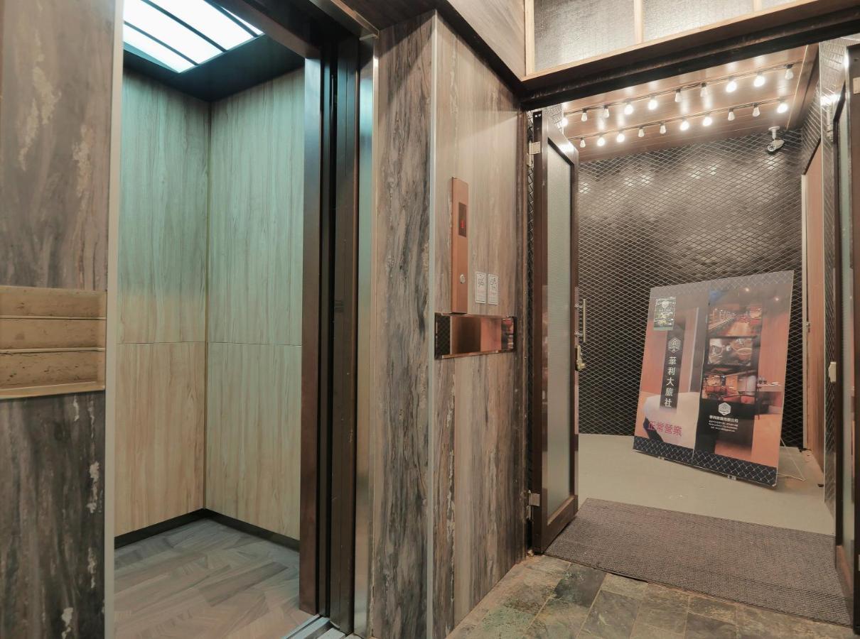 Modern Inn Tajcshung Kültér fotó