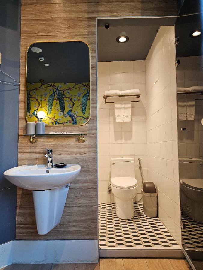 Modern Inn Tajcshung Kültér fotó
