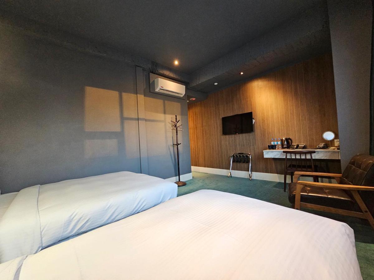 Modern Inn Tajcshung Kültér fotó